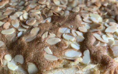 APPLE AND ALMOND PUDDING CAKE